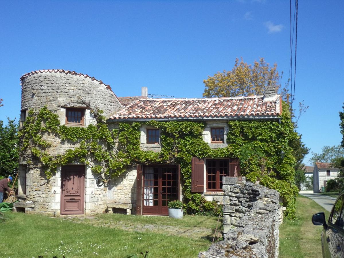 Balanzac Traditional Charentais Cottage In Countryside 25 Minutes From Royan מראה חיצוני תמונה